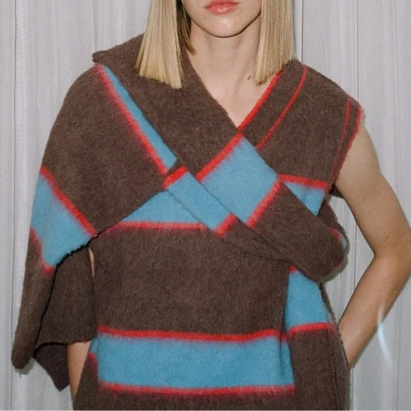 NWT Madhappy Brushed Llama Striped Chocolate Colorblock Multi Vest Size Large - Picture 2 of 6